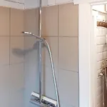5 Person In Veslos-by Traum