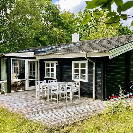 5 Person In Veslos-by Traum Nyaraló Øsløs