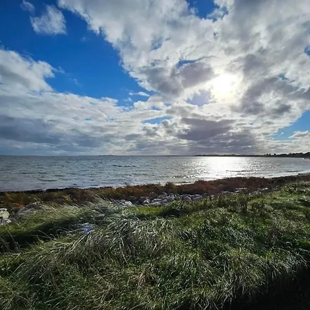 5 Person In Veslos-by Traum Oslos